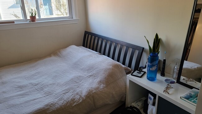 Photo - 17 Hunting St