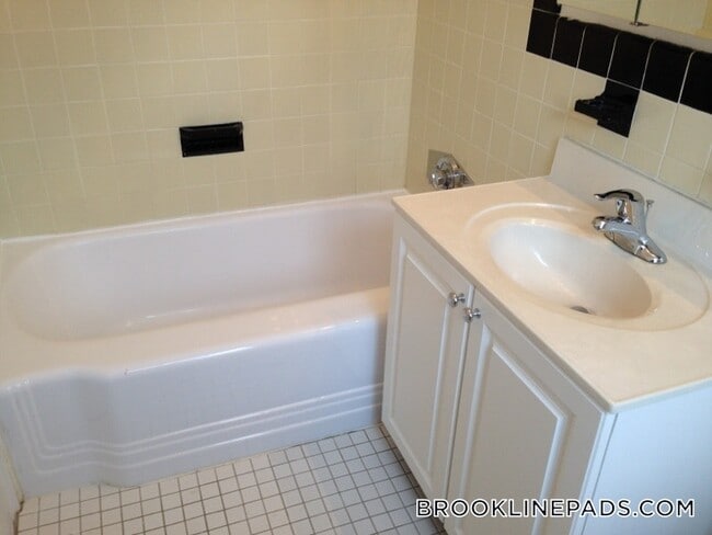 Photo - 117 Thornton Rd