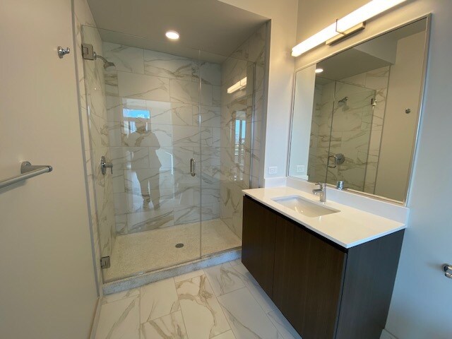 Photo - 712 N Aberdeen St Unidad 1