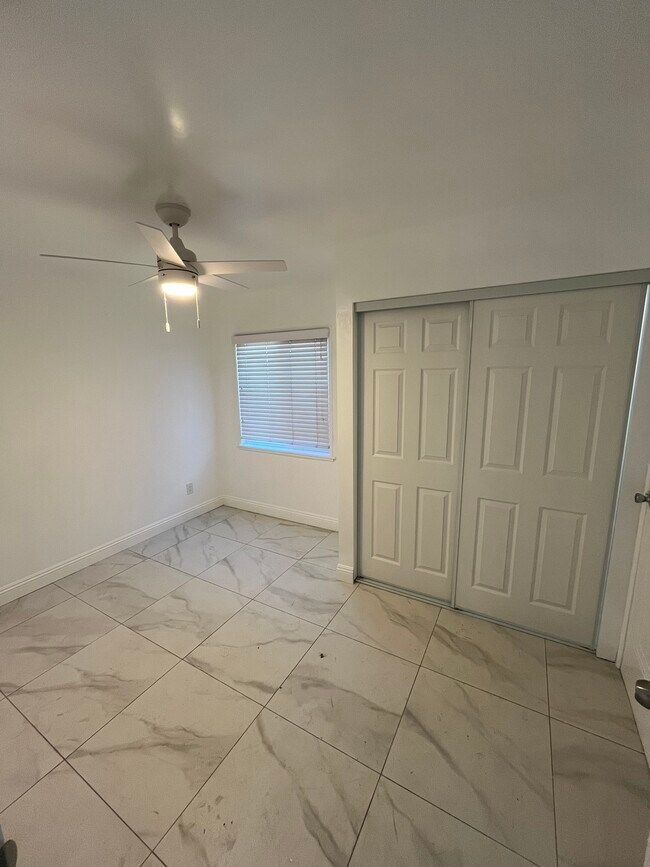 7937 6th St Unidad Rear Unit