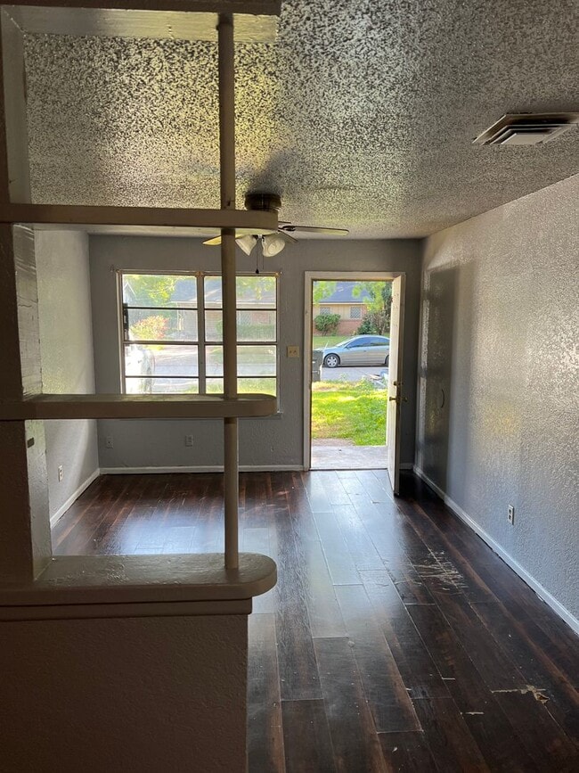 749 Navaho Trail