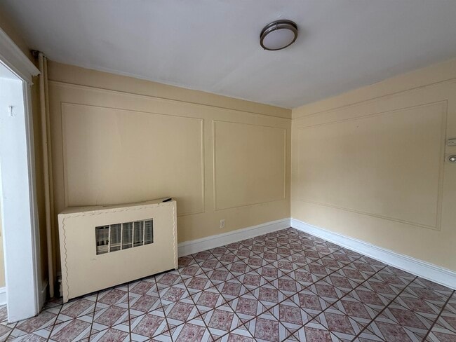 Photo - 80 McAdoo Ave