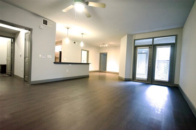 Photo - 3788 Richmond Ave.