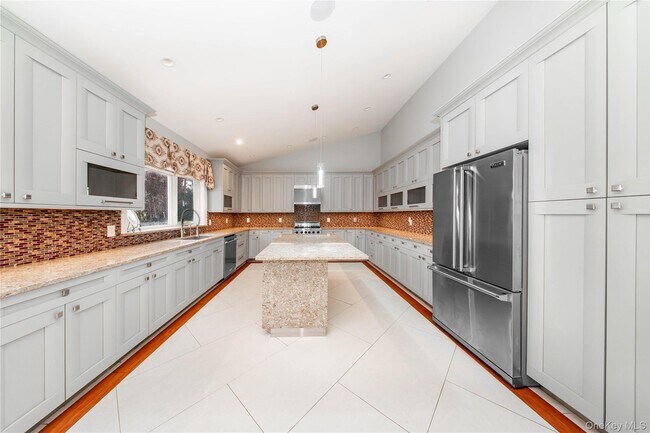 Photo - 2310 Dogwood St