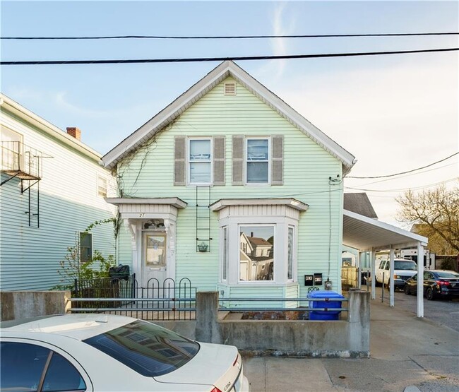 Photo - 21 Lilac St