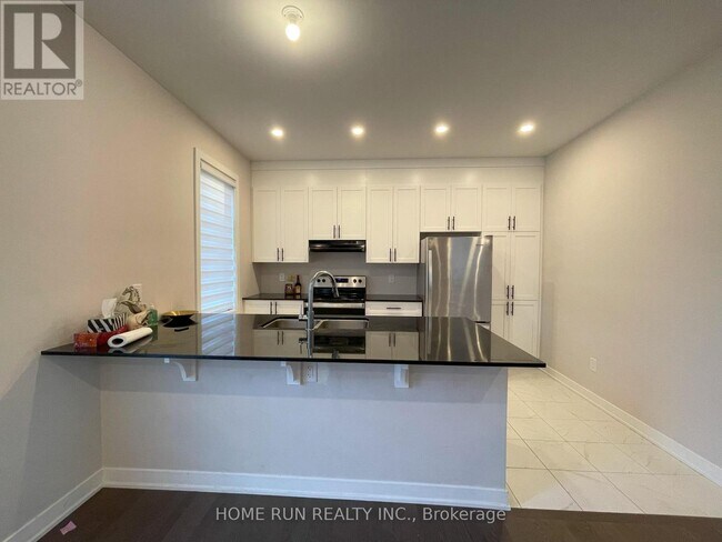 Photo - 1886 Haiku St