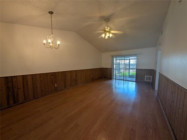 1130 Dover Ct