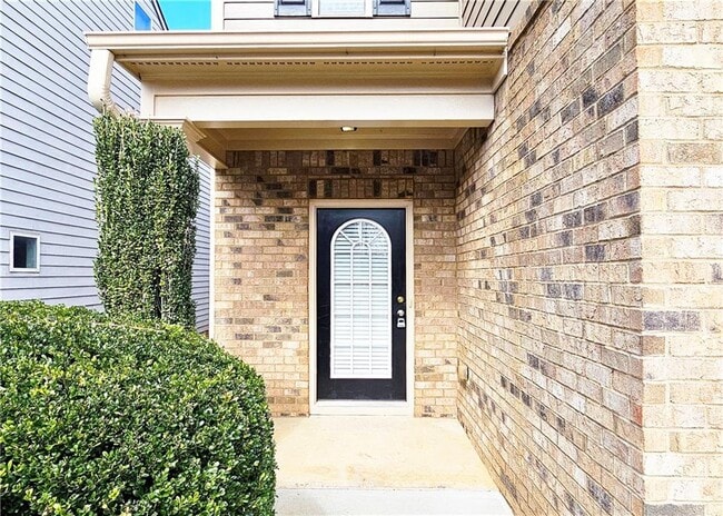 Photo - 315 Lakeside Ln