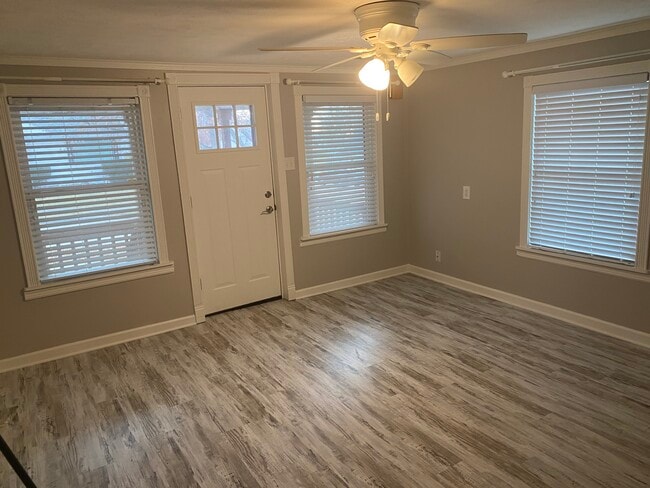 Photo - 510 Cedar St