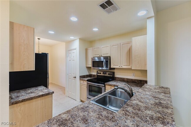 Photo - 15989 Mandolin Bay Dr Unit 204