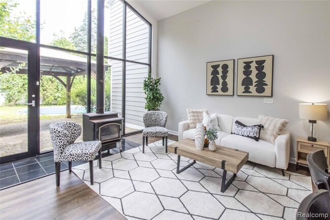 Photo - 1834 Fairview St