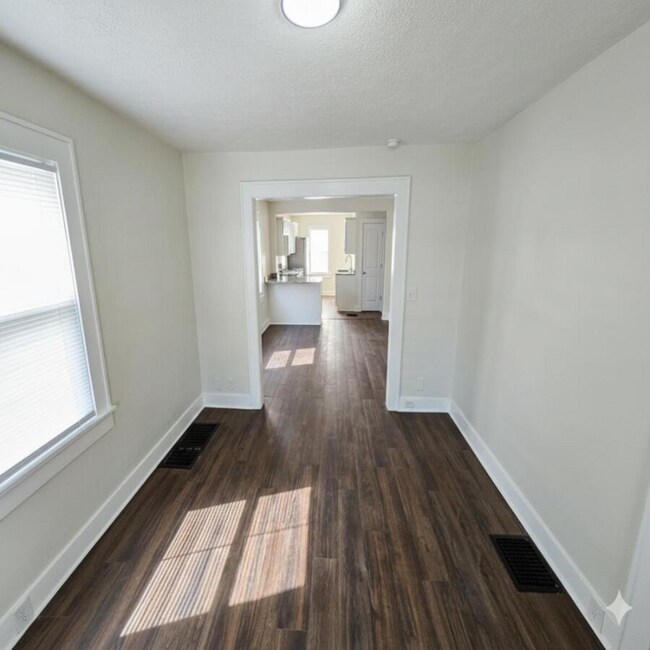 Photo - 1719 Dawson St