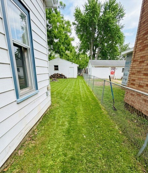 Photo - 1532 Woodley Ave