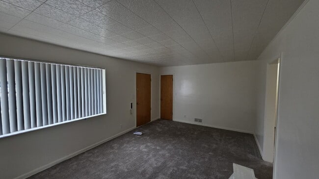 Photo - 1060 36th St