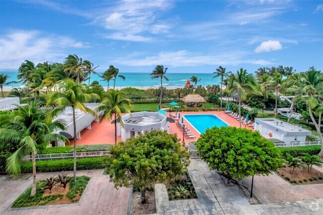 Building Photo - 2401 Collins Ave Unit 604 Rental