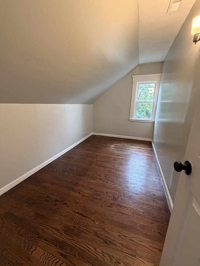 63 Ellsworth Ave Unit 3