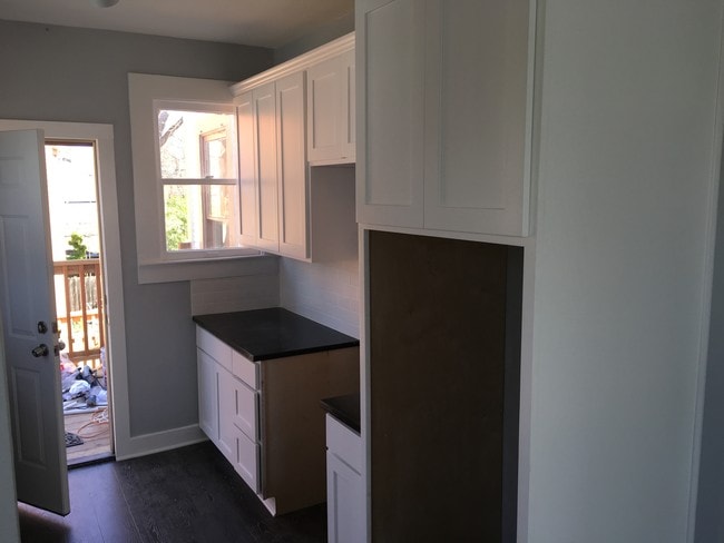 Photo - 506 E Guenther St Unidad 2nd Fl.