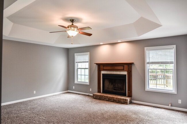 Photo - Pet Friendly Three Bedroom!