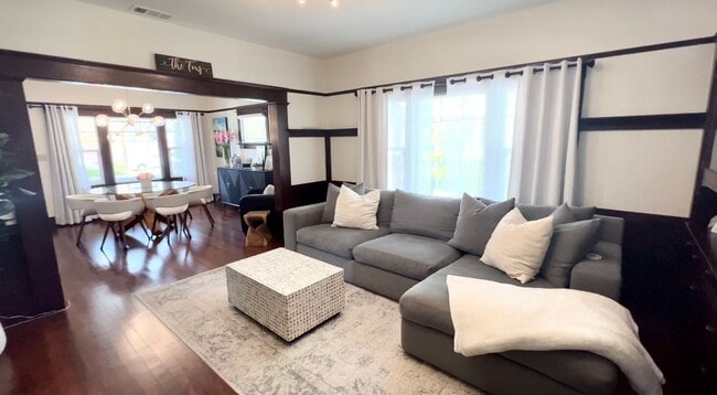 Photo - 1339 Higuera St Unidad 1339