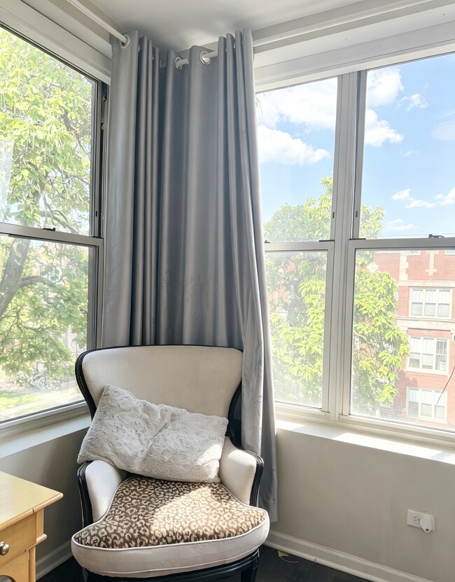 Photo - 5142 S Ingleside Ave Unit 3C