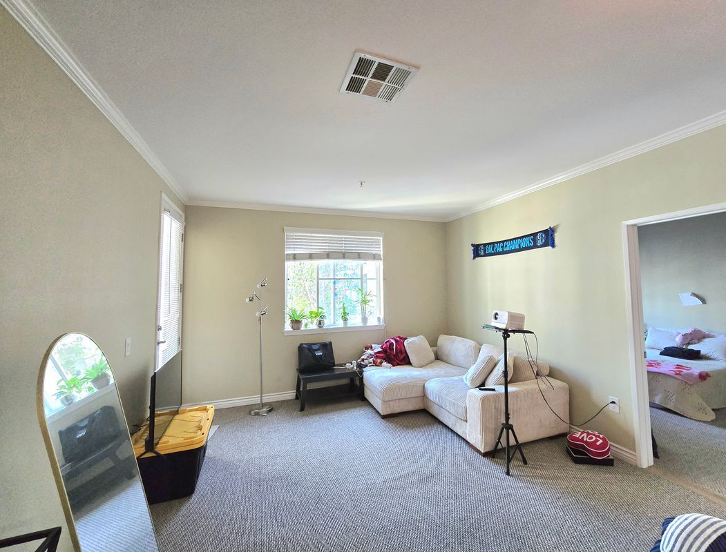 Photo - 2225 Scholarship