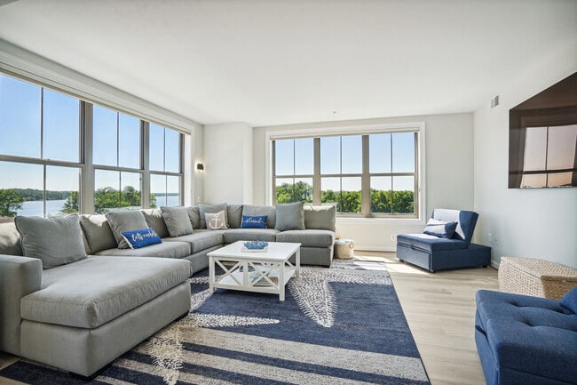 Photo - 485 Harbor Side St Townhome