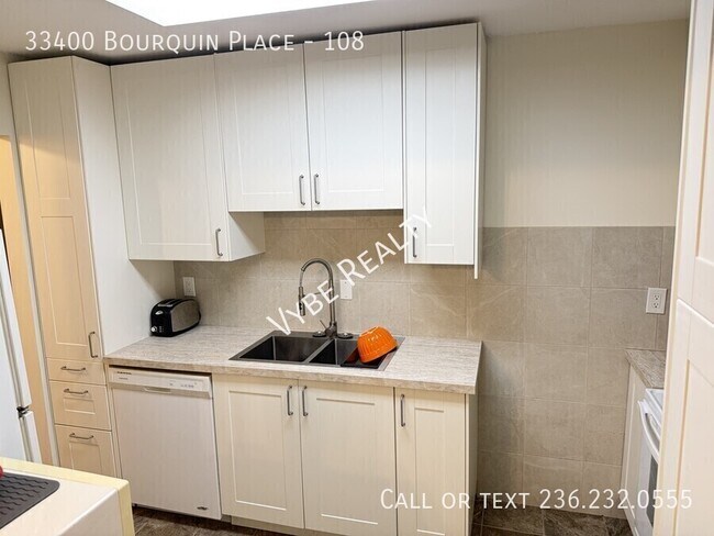 Great Space, Pet Friendly & Utilities Included!