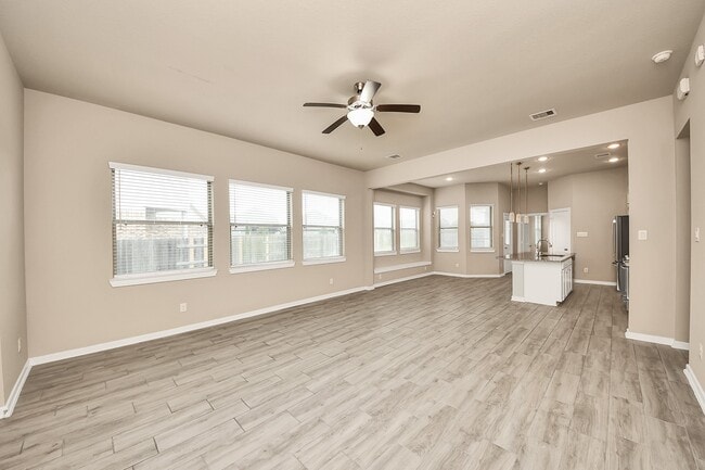 Photo - 6030 Rivercane Way