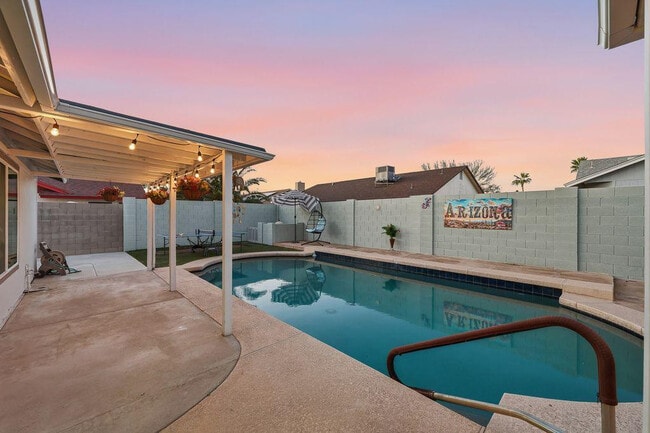 Photo - 7926 W Dahlia Dr