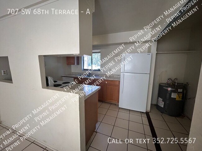 Photo - 707 SW 68th Terrace