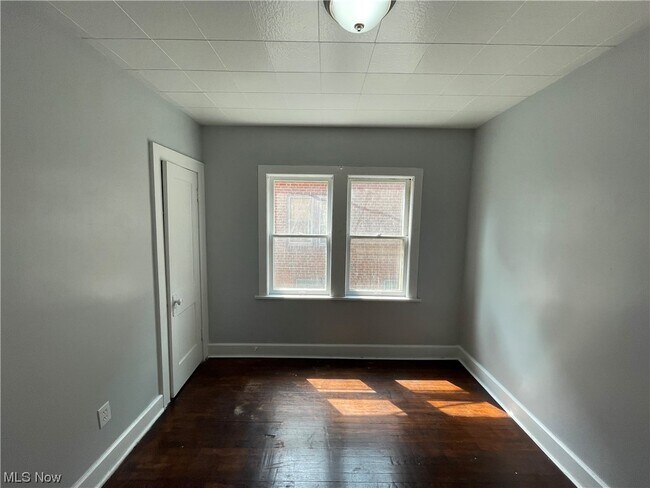 Photo - 3529 W 100th St Unit up