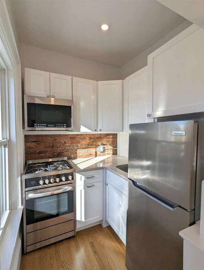 Photo - 17 Howe St Unit 1