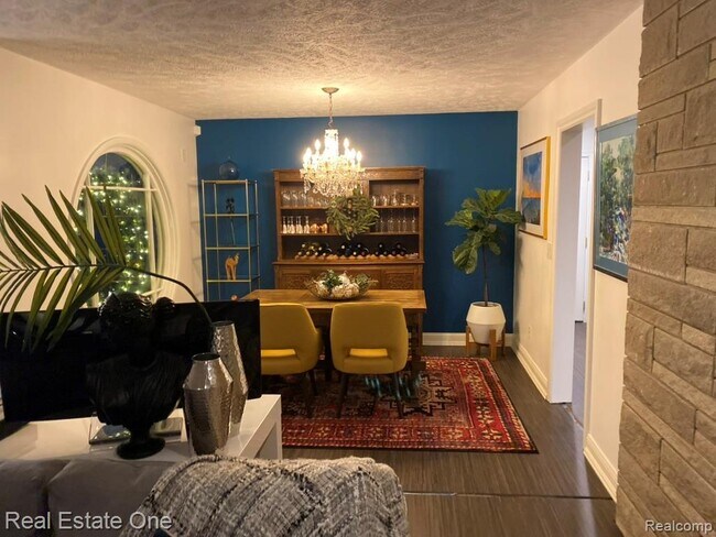 Photo - 509 Walbridge Dr