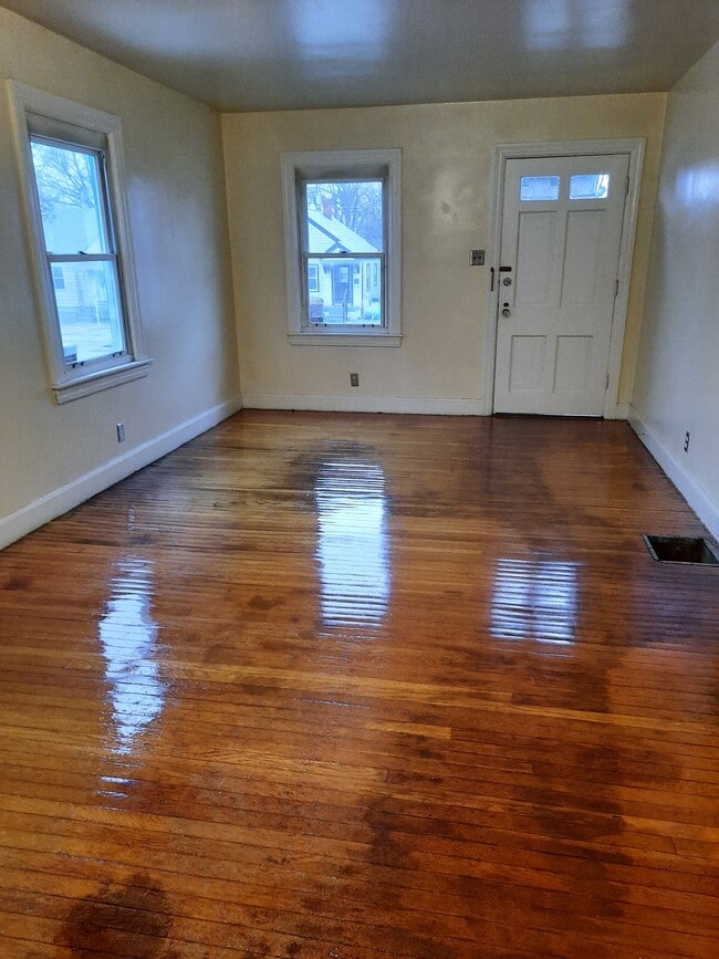 Living Room - 1776 Dixdale Ave