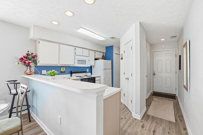 Photo - 510 White River Dr Unit F