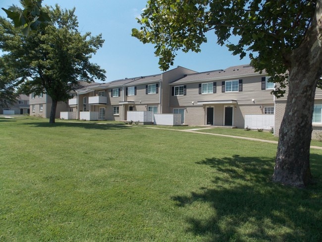 Metro Plex Apartments