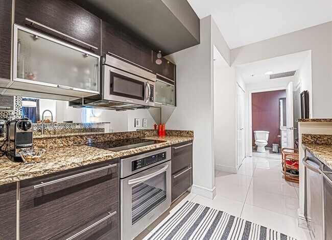 Photo - 550 Okeechobee Blvd