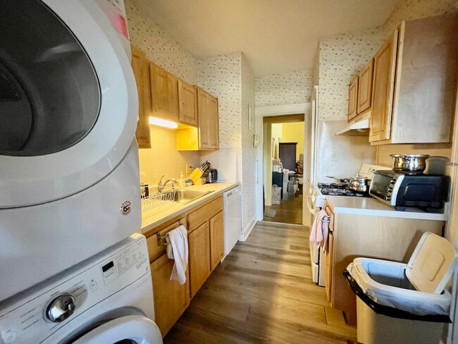 Photo - 18 Alton Pl Condo Unit 1