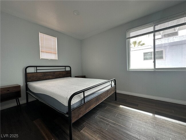 Photo - 625 N 11th St