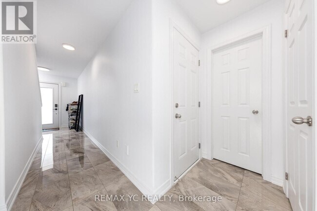 Photo - 1 Leggott Ave