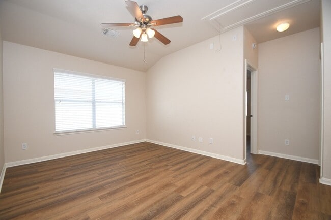 Photo - 13111 Rippling Creek Ln