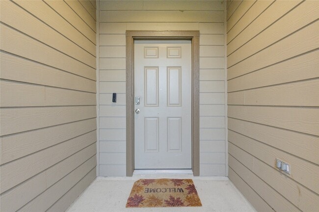 Photo - 1615 Goose Island Ln