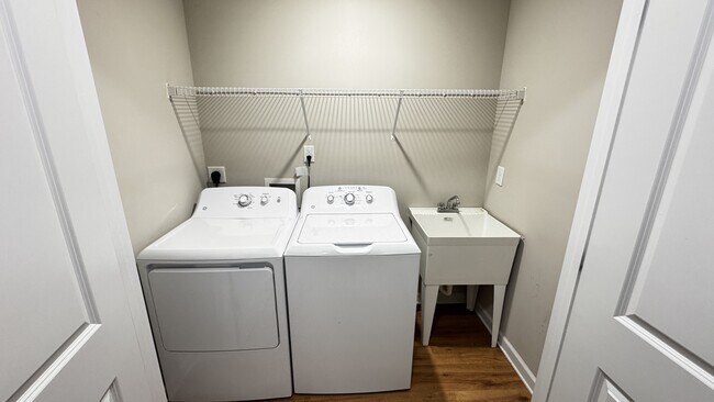 Photo - 225 Westfield Dr