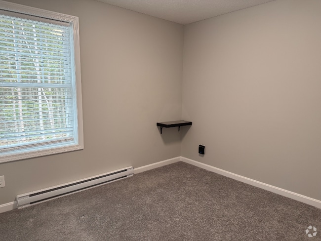 Building Photo - 364 Buxton Rd Rental