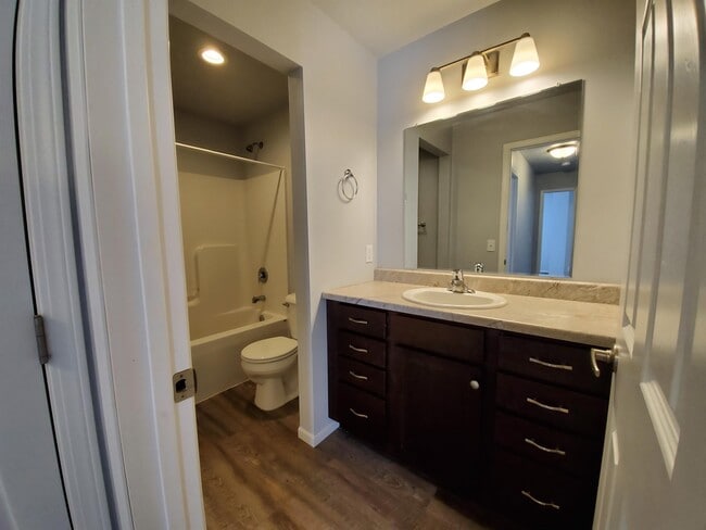 408 N Sioux Blvd Unit 7