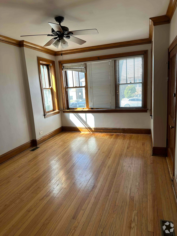 Building Photo - 4751 S Kedvale Ave Unit 1 Rental