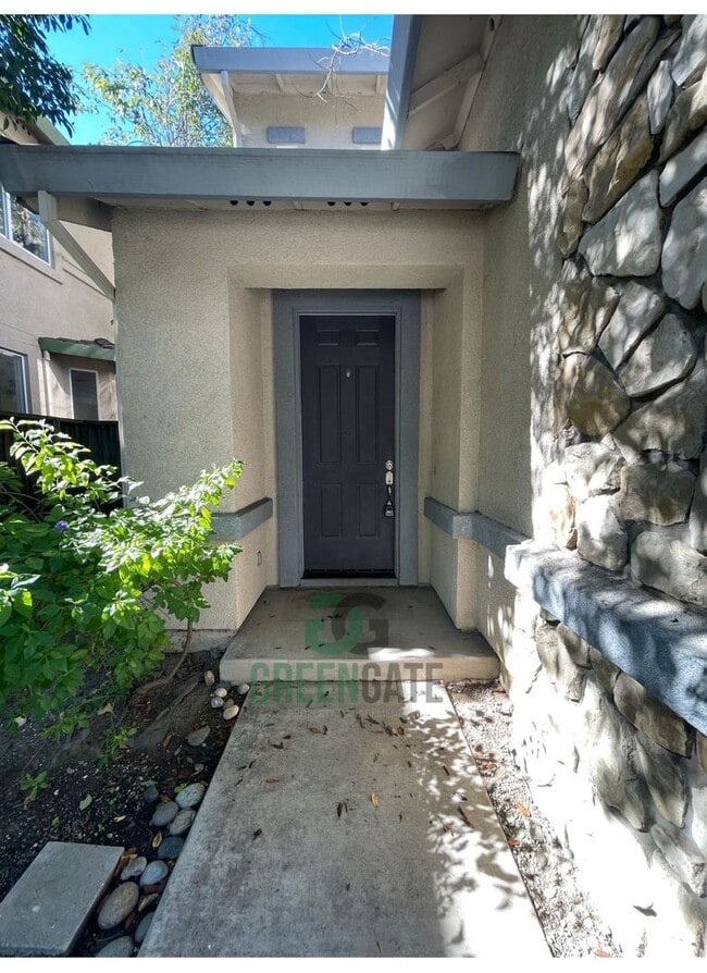 Photo - 4 Bedroom TRACY HOME! AVAILABLE NOW!!