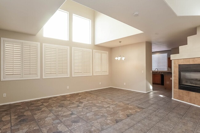 Photo - 9524 Friant St House