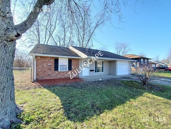 Photo - 335 Tracy Rd