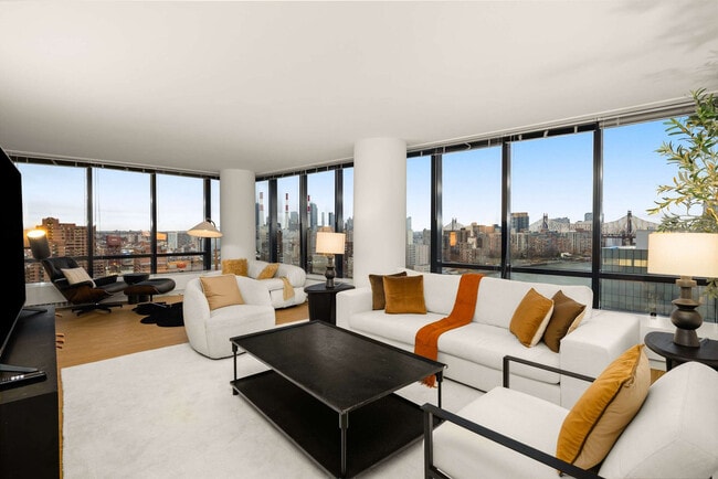 Building Photo - 525 E 72nd St